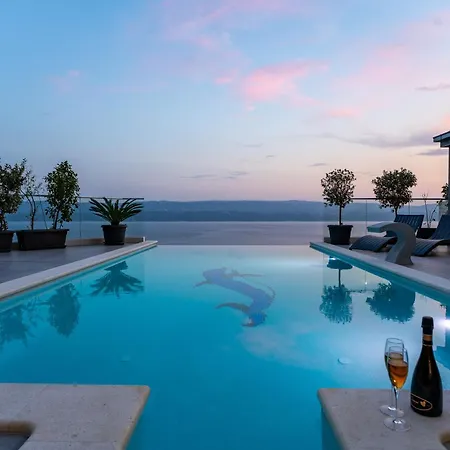 Luxury Pocrnja -heated Pool, Sauna, Jacuzzi, Pool Table Villa