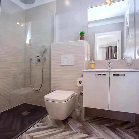 Luxury Pocrnja -heated Pool, Sauna, Jacuzzi, Pool Table Villa *