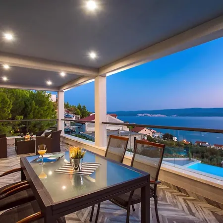 Villa Luxury Pocrnja -heated Pool, Sauna, Jacuzzi, Pool Table *