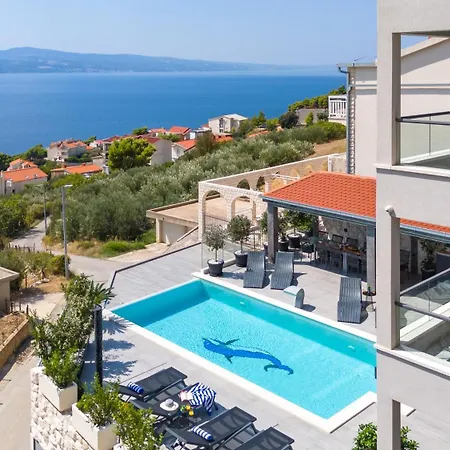 Villa Luxury Pocrnja -heated Pool, Sauna, Jacuzzi, Pool Table *