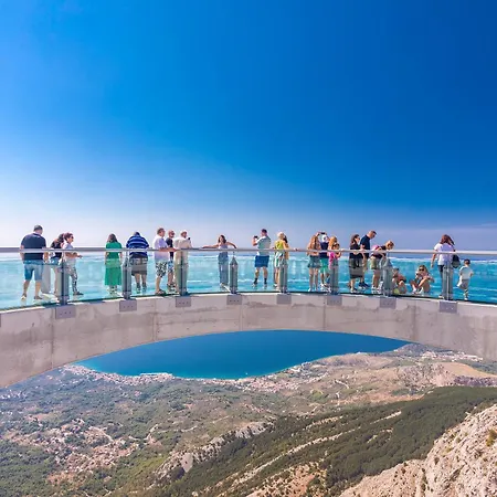 Luxury Pocrnja -heated Pool, Sauna, Jacuzzi, Pool Table Villa *