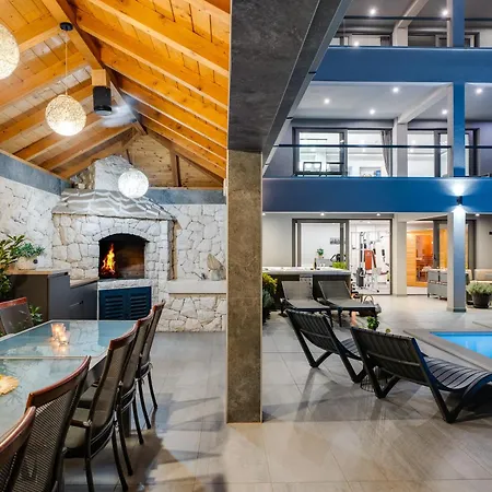 Luxury Pocrnja -heated Pool, Sauna, Jacuzzi, Pool Table * Omiš
