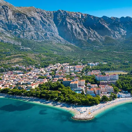 Luxury Pocrnja -heated Pool, Sauna, Jacuzzi, Pool Table Omiš