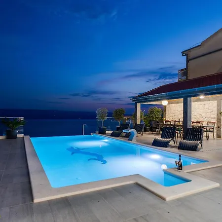 Luxury Pocrnja -heated Pool, Sauna, Jacuzzi, Pool Table
