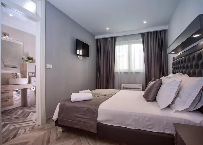 Luxury Pocrnja -heated Pool, Sauna, Jacuzzi, Pool Table 오미스